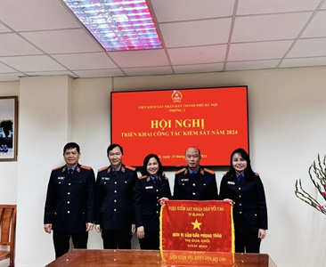 Phòng 2 Viện KSND thành phố Hà Nội giữ vững danh hiệu đơn vị dẫn đầu phong...